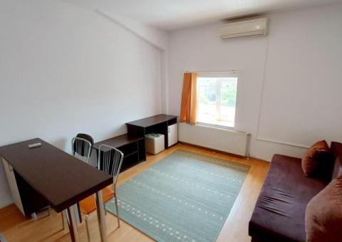 Inchiriez garsoniera, bloc nou, zona Soarelui, parcare privata