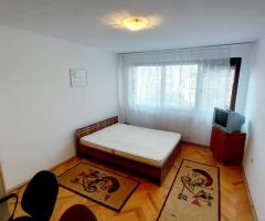 Apartament 2 camere, decomandat, vis-a-vis de Spitalul Judetean