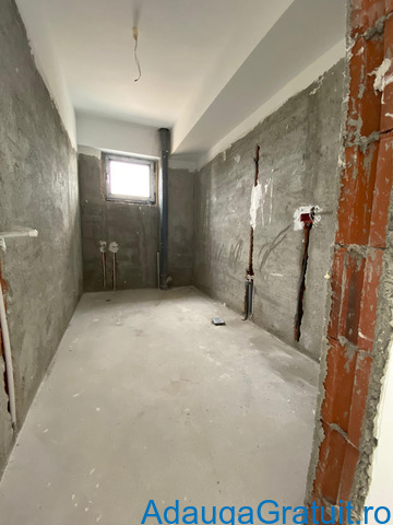 Dezvoltator apartament nou 3 camere etaj 1/2 pe str Tepes Voda