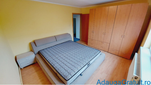 Apartament 2 camere, decomandat, centrala proprie