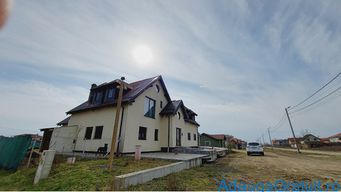 Case - Apartamente de vanzare - Mosnita Noua - 370000 EUR
