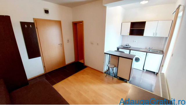 De închiriat garsoniera,cu balcon,zona Soarelui