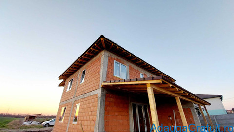 Case - Apartamente de vanzare - 165000 EUR