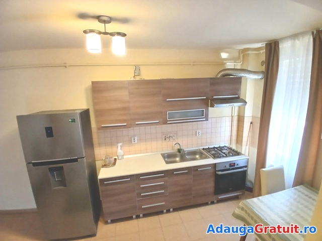 Proprietar vand apartament 2 camere, 53 m², balcon 11 m², etaj 1 – Giroc, la limita cu Timișoara